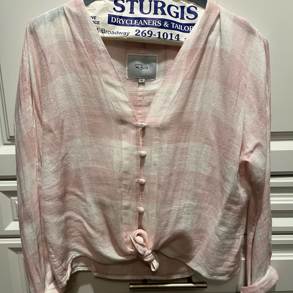 NWOT Rails tie top in plaid pink - XS